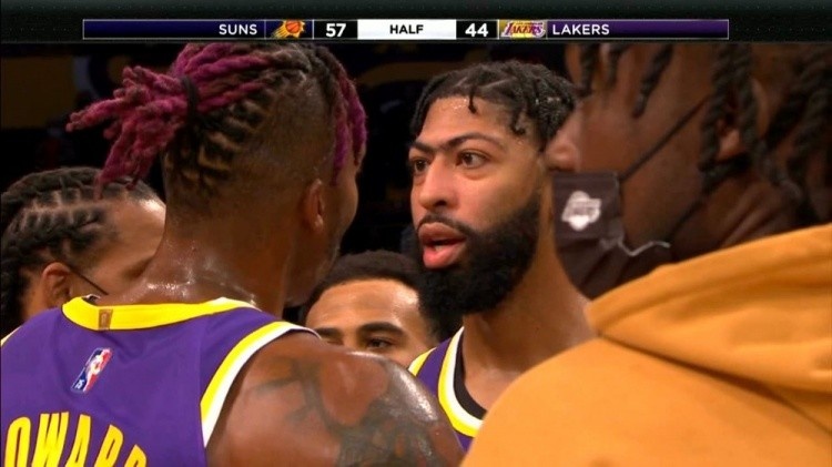 阿德巴约拳击希罗!热火内讧升级,NBA队友反目史再添新例 阿德巴约拳击希罗!热火内讧升级,NBA队友反目史再添新例