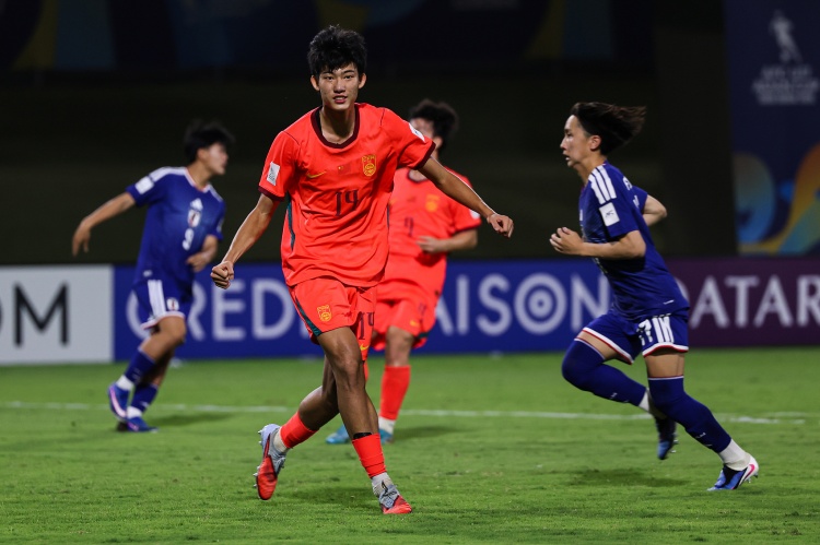 U17国足热身赛1-1尼日利亚,赵松源:高强度对抗助我提升 U17国足热身赛1-1尼日利亚,赵松源:高强度对抗助我提升
