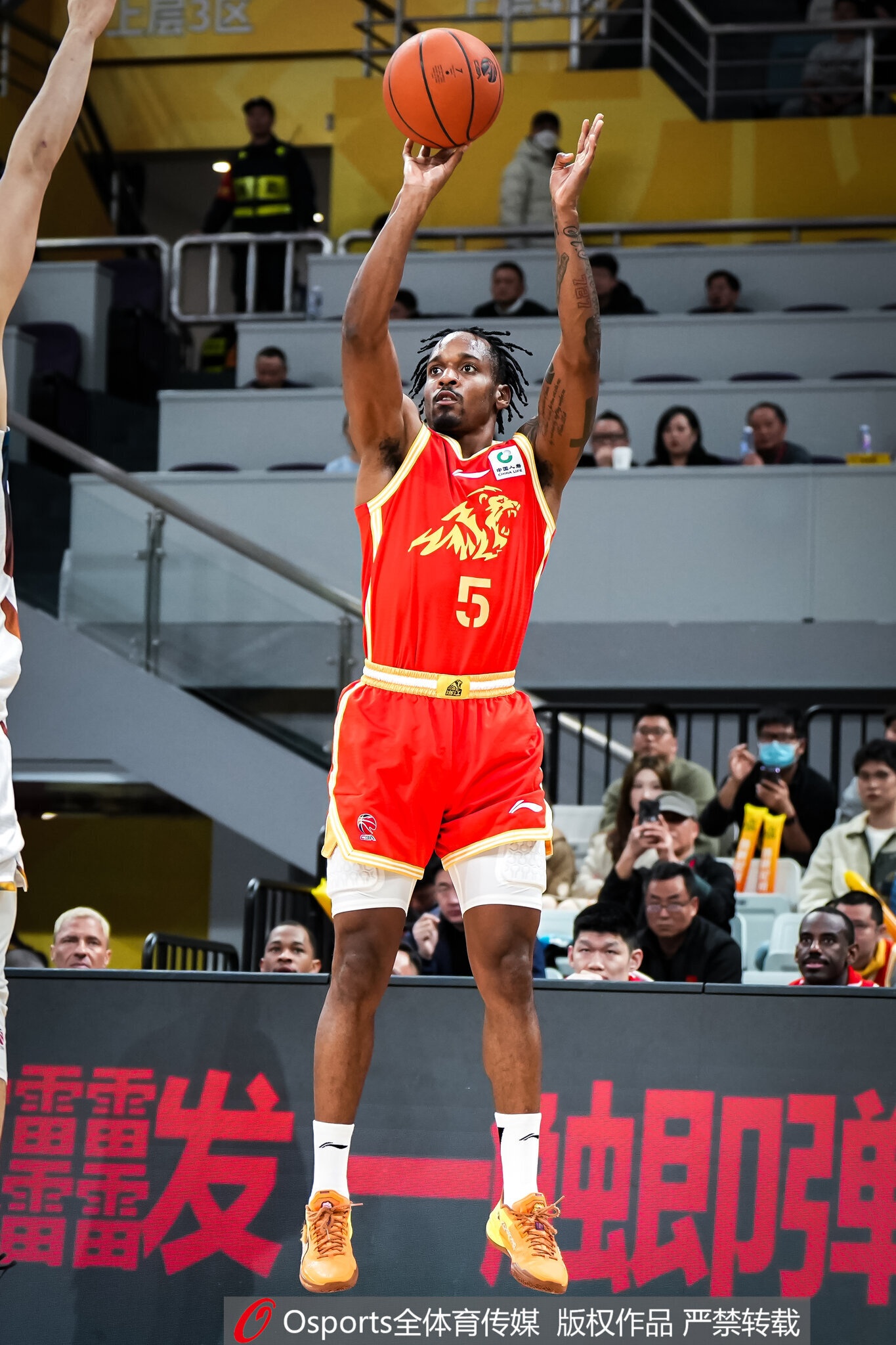 CBA外援优先续约权名单：上海留洛夫顿古德温 广东锁萨姆纳奎因