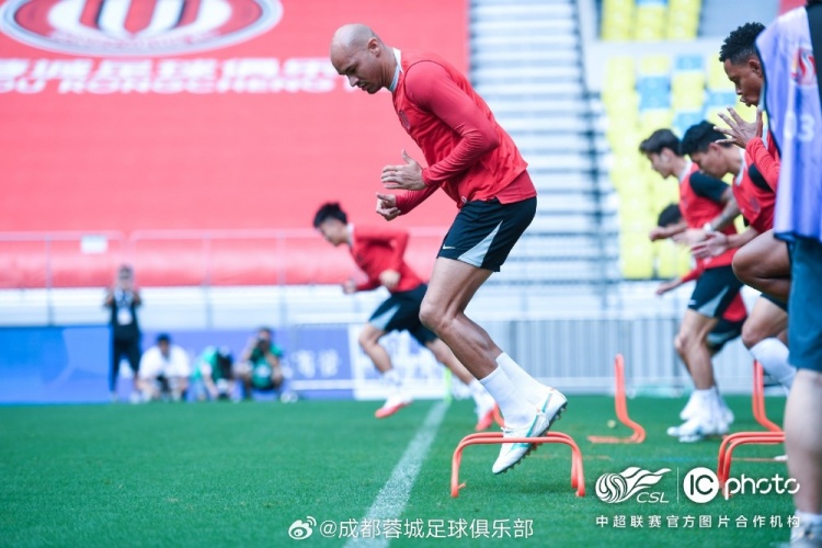 阿洛伊西：西班牙有球无球两端均值得中超学习