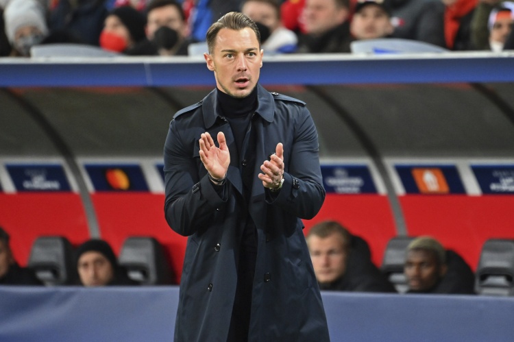 雅伊斯勒：纽卡需屏蔽外界负能量，专注自身备战利物浦