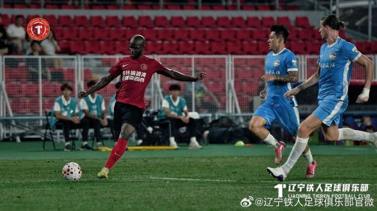 辽宁铁人楠波湾队4-4战平河南俱乐部彩陶坊队