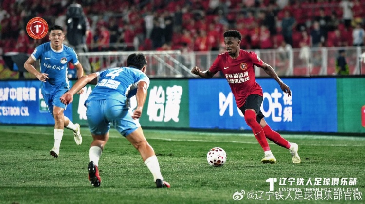 辽宁铁人楠波湾队4-4战平河南俱乐部彩陶坊队